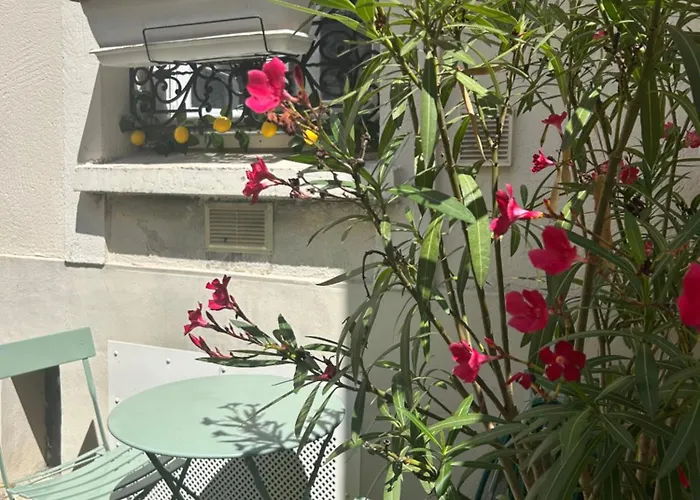 With A Terrace Levallois-Perret